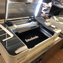 Découpeuse laser Glowforge (modèle Pro)
