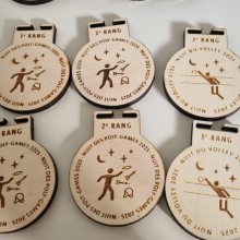 Photo résultat final médailles Nuit du Volley & Nuit des Poly-Games